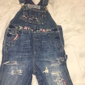 Baby gap girls distressed overall